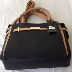 Jones New York Signature handbag Black and Tan NWT